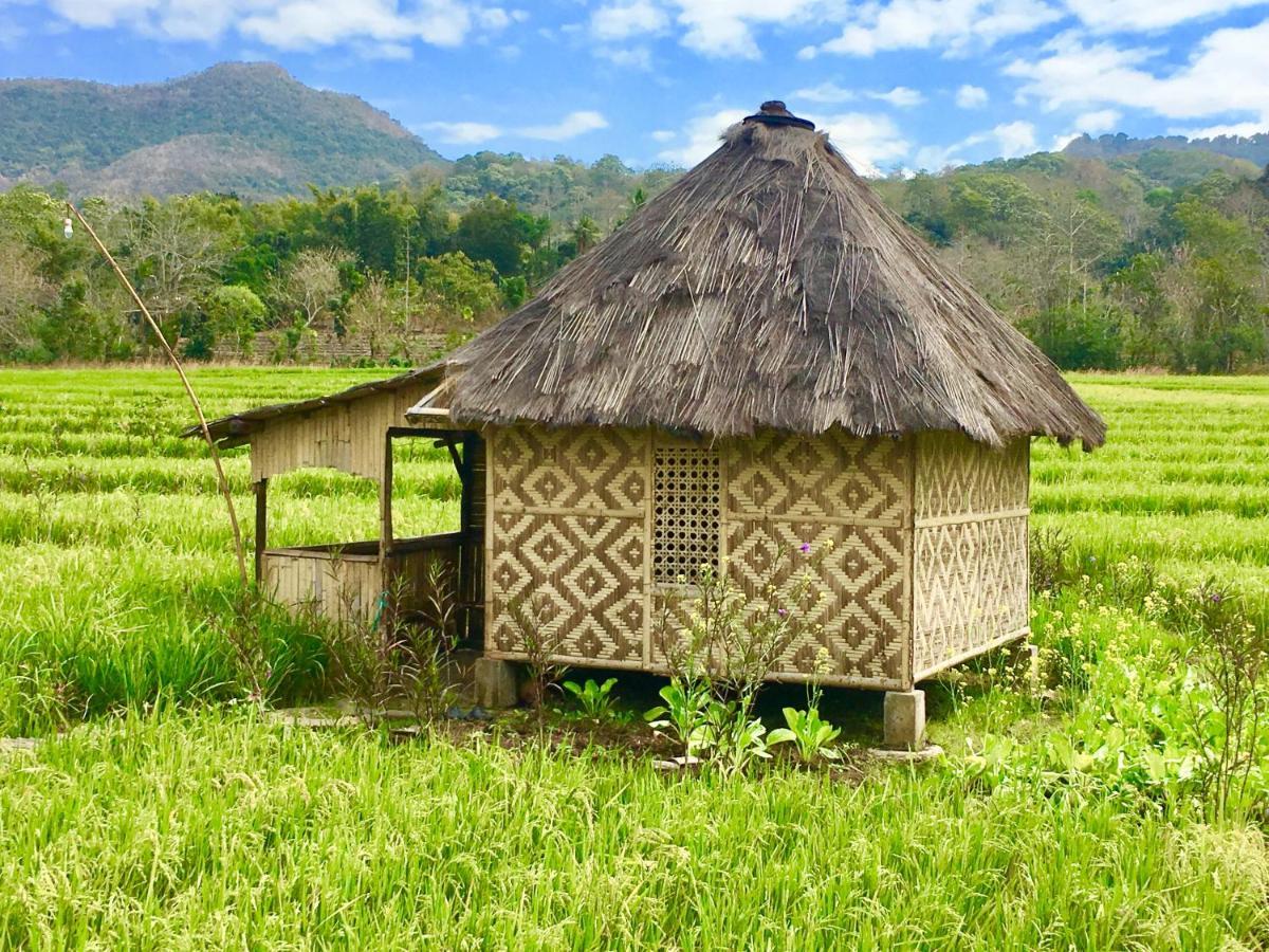 Tado Homestay Limbung Exteriör bild